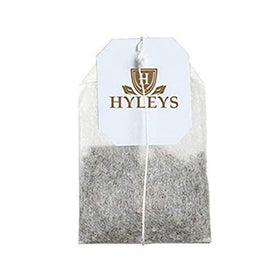 HYLEYS Organic Green Tea Acai & Blueberry tea bags with fresh berries