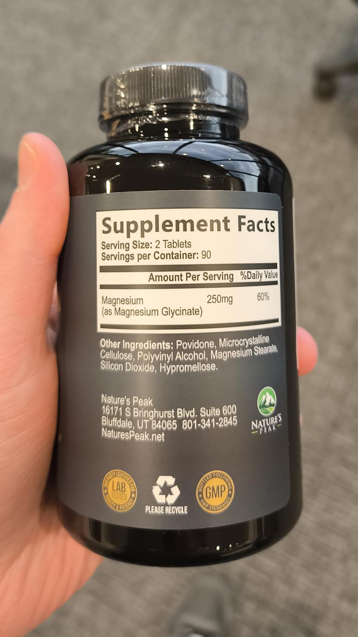 Nature's Peak Magnesium Glycinate Supplement 250mg 180 Tablets close-up of tablets