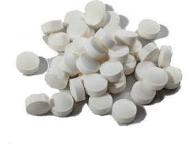 Vitalité Now! Vitamin D3 2000 IU + K2 MK7 capsules in hand